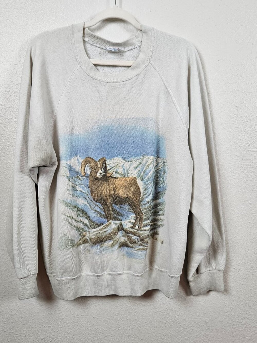 Vintage graphic sweatshirt nature ram sheep large